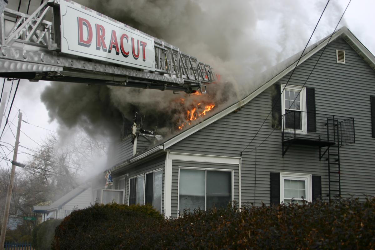 House fire 11-07-2004 (3)