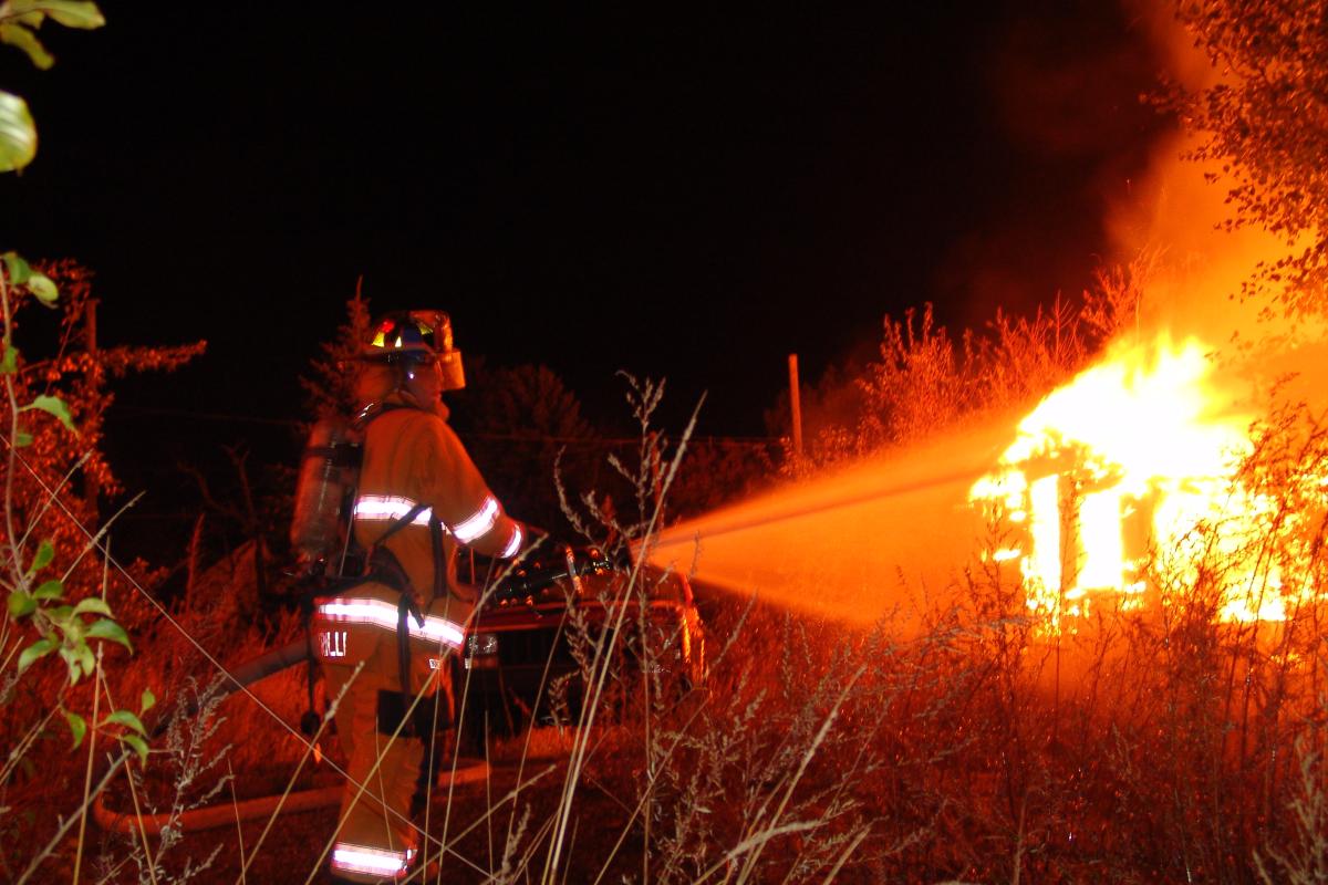 Barn fire 10-11-2009 (2)