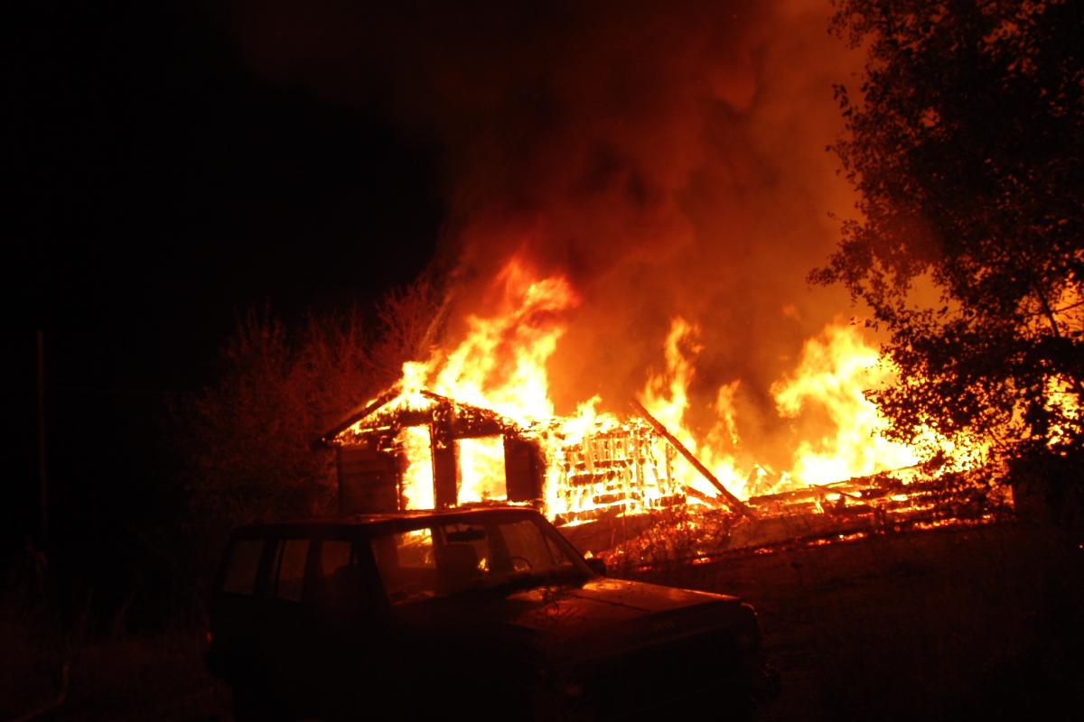 Barn fire 10-11-2009 (4)