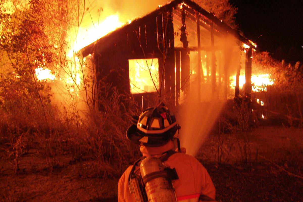 Barn fire 10-11-2009 (5)
