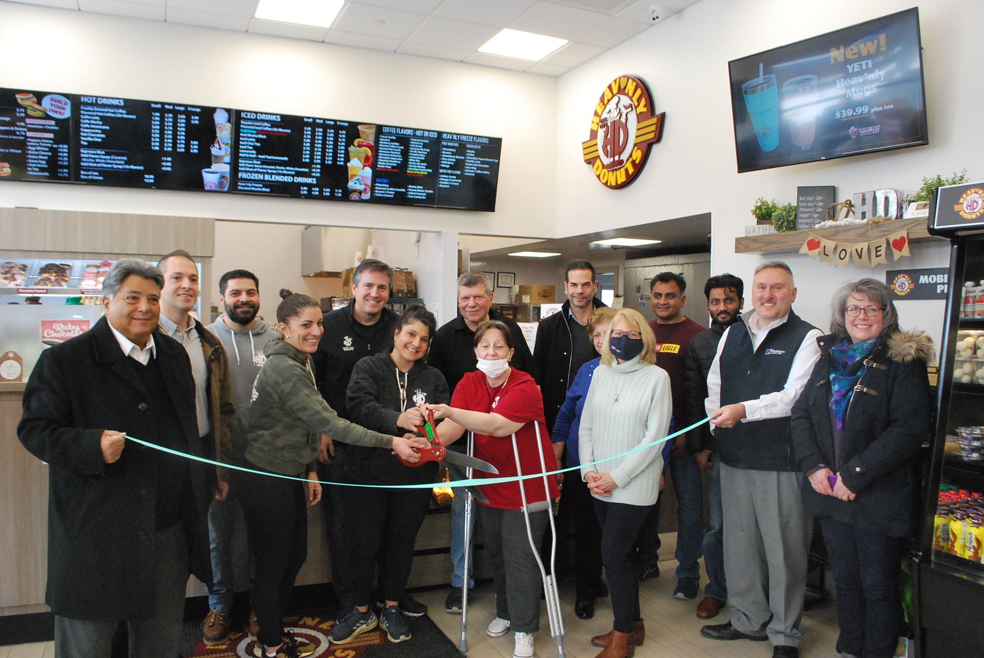 Ribbon-cutting for Heav'nly Donuts and Racewayy