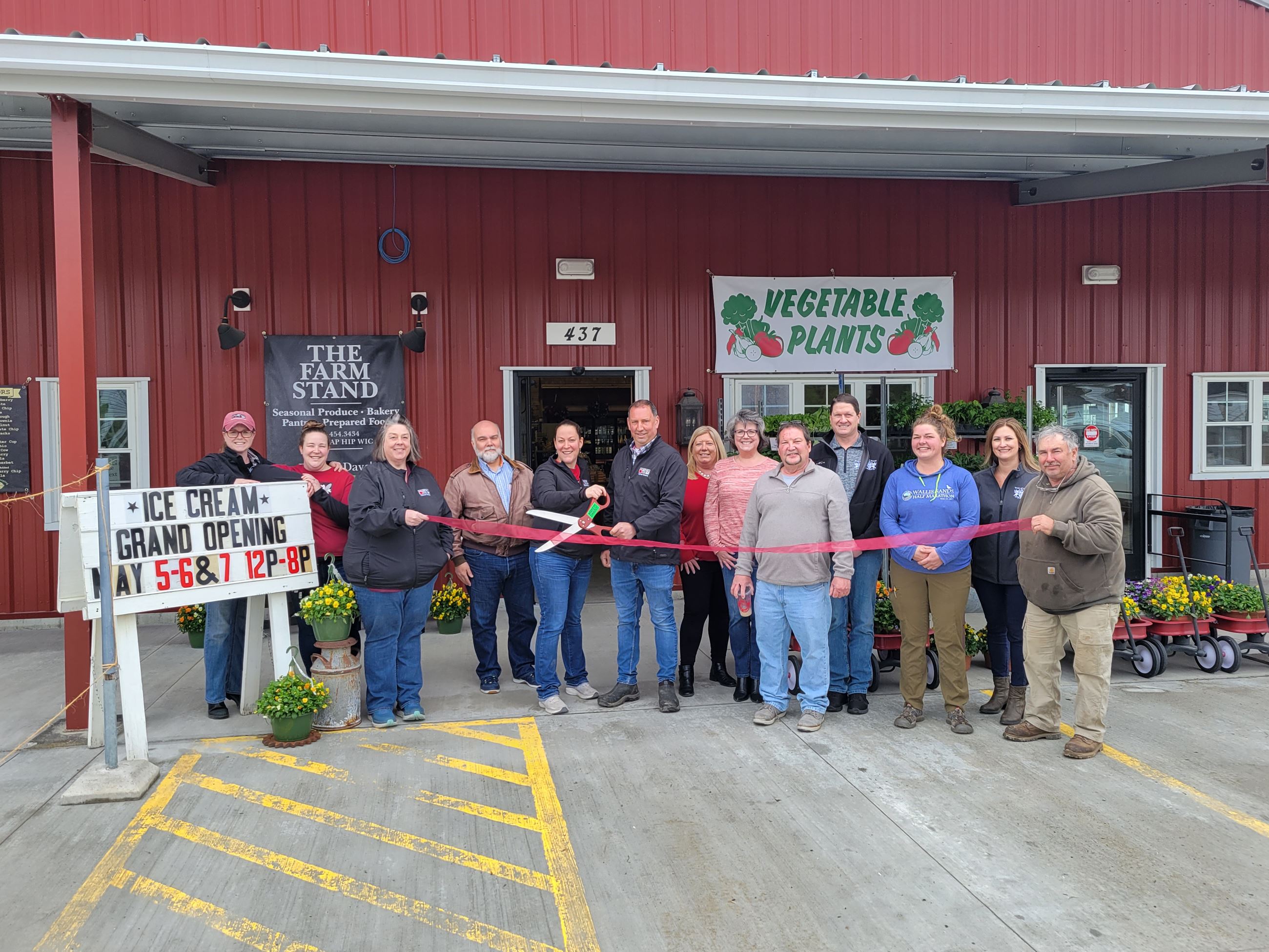 The Farm Stand at Farmer Dave's ribbon-cutting