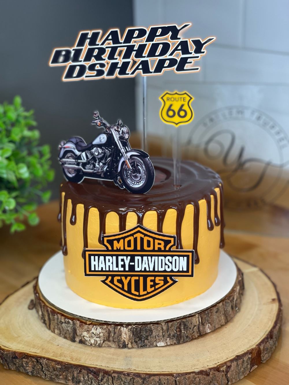 Yallem Cake Shop (COURTESY YALLEM CAKE SHOP)